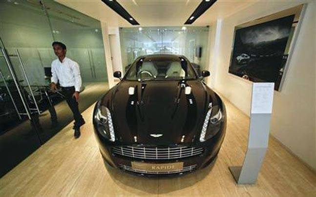 Credit squeeze puts brakes on used vehicle income, says AHG boss