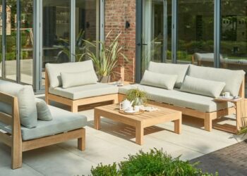 Find the Perfect Outdoor Seating for Your Next Brunch!