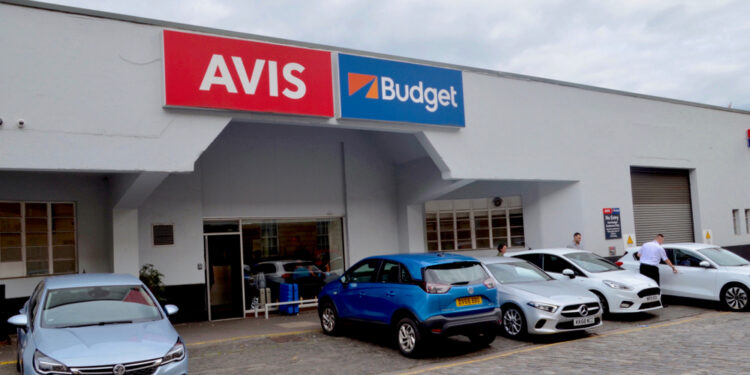 Buy, Sell or Hold? Analysts Weigh in on Avis Budget Group, Inc. (NASDAQ:CAR)